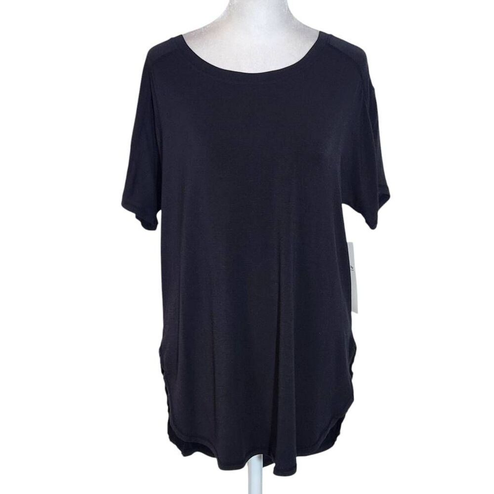Mono B Black Short Sleeve T-Shirt Tunic NWT Size Small Black High Low Tee